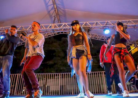 Talentos musicais ''da casa'' abrem Natal Cultural em Nova Andradina