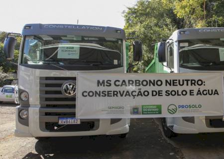 Caminhões distribuídos pelo Governo do Estado chegam em Angélica, Ivinhema e mais 10 municípios