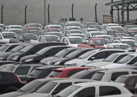 Vendas financiadas de veículos crescem 30,7% no país em fevereiro