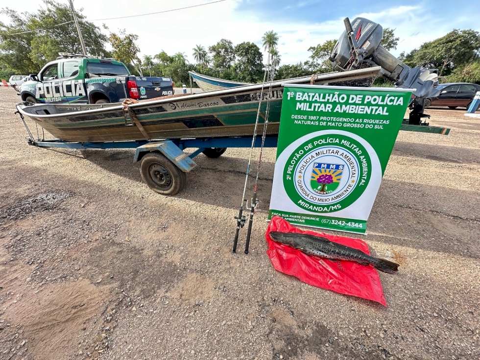 Polícia Ambiental de Miranda autua e prende pescador por pesca sem licença ambiental e uso de petrechos proibidos