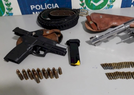 Polícia Militar Rodoviária prende homem com armas de fogo em Aquidauana