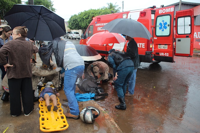 Resgate foi embaixo de chuva - Foto: Luiz Gustavo/Jornal da Nova