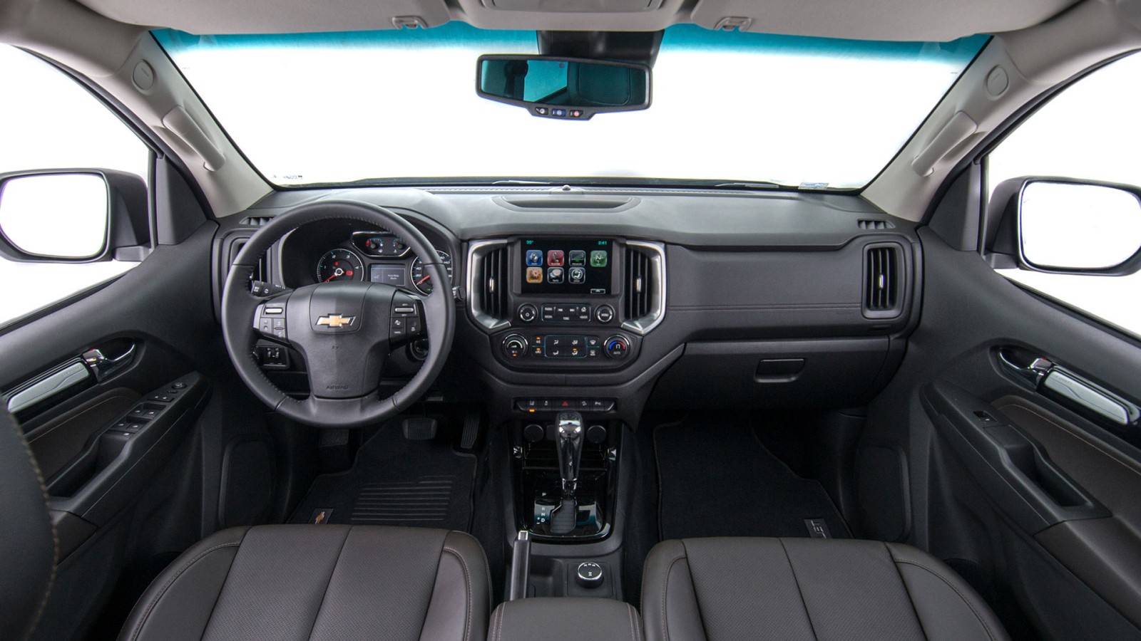 Interior do veículo de luxo – Foto: Chevrolet/Divulgação