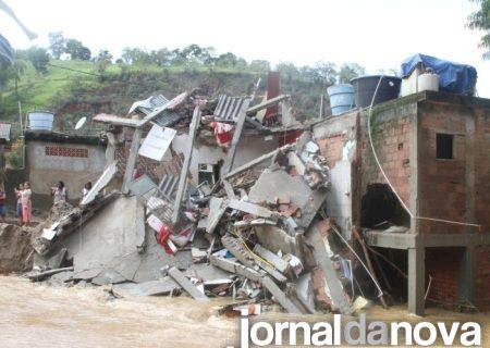 Casas em situação de risco serão demolidas no RJ