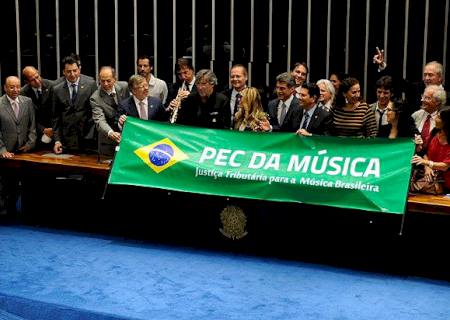 Senado aprova fim de imposto para CD de artista brasileiro