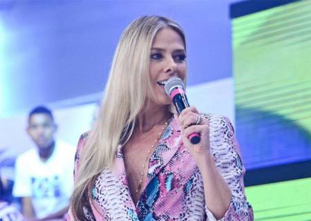 Domingo da Gente com Adriane Galisteu na Record estreia bem