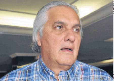 PT desiste do PMDB e vai para confronto