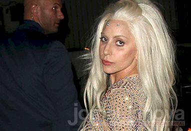 Lady Gaga supera depressão, transtorno alimentício e diz ter controle sobre a carreira