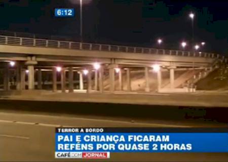 Criança é levada por criminosos em sequestro