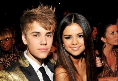 Justin Bieber convida Selena Gomez para morar com ele