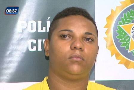 Mulher é presa suspeita de explorar sexualmente namorada