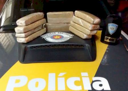 Polícia flagra 8 kg de droga com menor