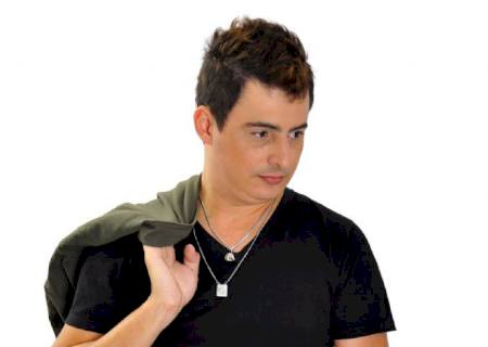 Sertanejo se fere em acidente após show