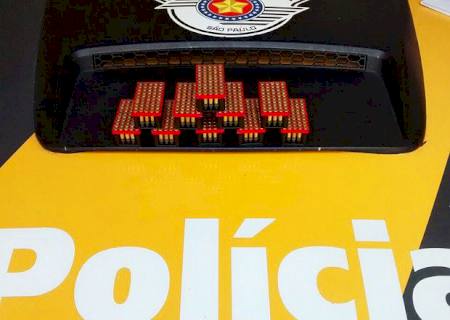 Carro com munições é apreendido em cima de guincho de Nova Andradina