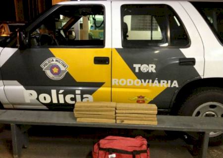 Polícia localiza 10 kg de droga em mala