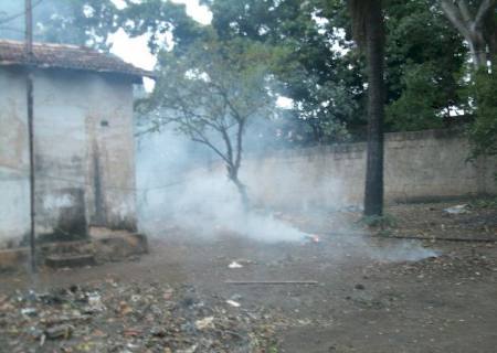 Dona de casa leva multa por realizar incêndio em terreno