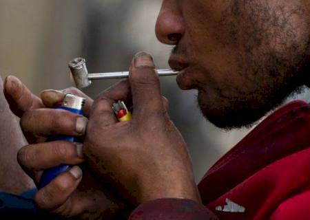 Justiça do Rio nega pedido para proibir envio de usuário de drogas à delegacia