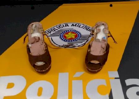 Paranaense é presa com droga na sandália