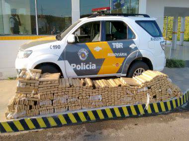 PM apreende 690 kg de droga que saiu do MT