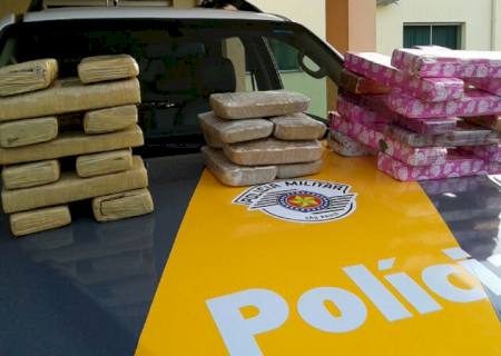 Trio é preso com droga em ônibus em SP