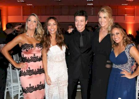 Xuxa, Sabrina Sato, Ana Hickmann Nivea Stelman vão a jantar beneficente