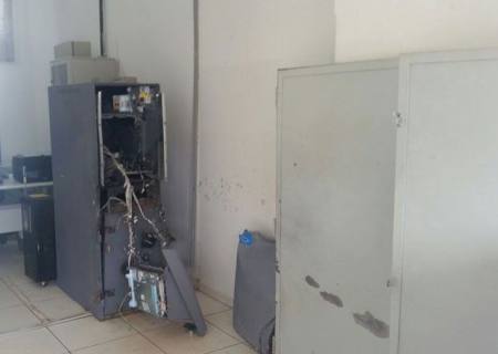 Jovem é detido após explodir caixa eletrônico