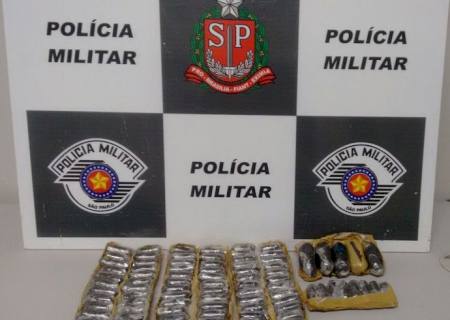 PMR prende boliviano com cápsulas de cocaína