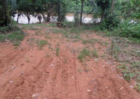 Dono de rancho é multado por construir estrada degradando matas ciliares