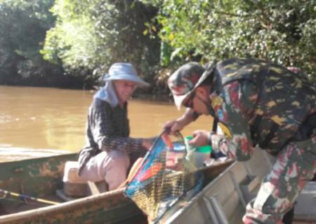 PMA autua dois por pesca ilegal e apreende petrechos ilegais