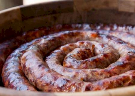 Selo garante originalidade à linguiça de Maracaju