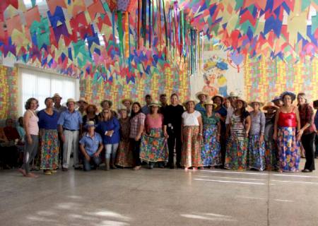 Assistência Social promove Arraiá no Conviver de Anaurilândia