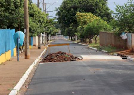 Construção de quebra-molas dará mais segurança ao trânsito em Anaurilândia