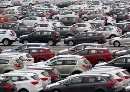 Venda de carros, picapes e furgões deve cair 20% em 2016