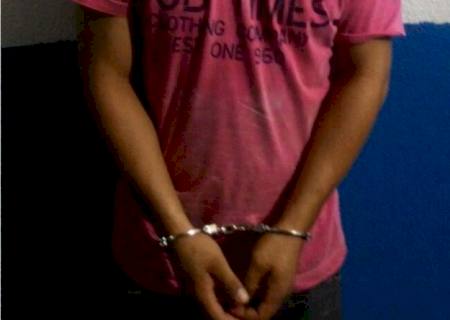 Jovem é preso com mandado de prisão na fronteira