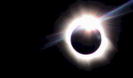 Eclipse solar de hoje será visível no Brasil