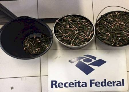 Receita Federal em Mundo Novo apreende 3.000 munições para fuzil