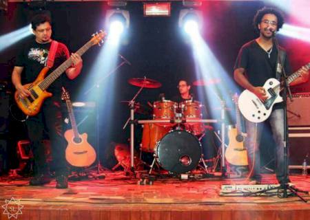 Banda Stereohead faz um trabalho musical diferenciado para os mais exigentes fãs de rock