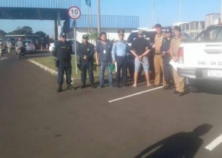 Polícia do Paraguai entrega jovem foragido ao Brasil