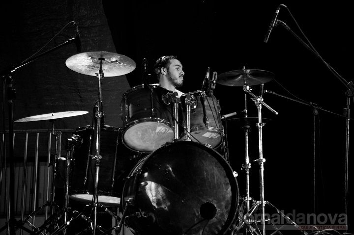 Banda All In mescla rock e música eletrônica para conquistar Nova Andradina e região