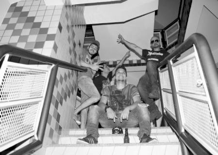 Banda All In mescla rock e música eletrônica para conquistar Nova Andradina e região