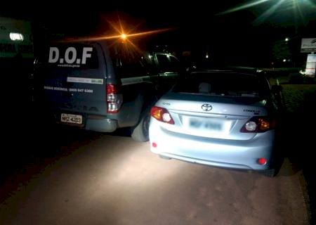 Homem é preso após ser ferido a tiros na fronteira com carro roubado
