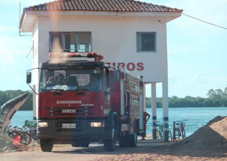 Bombeiros realizam buscas por pescador desaparecido em Rosana