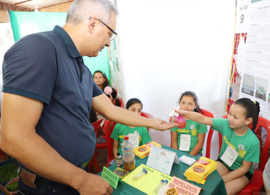 Vice-prefeito Nenão prestigia abertura oficial da Fecinova