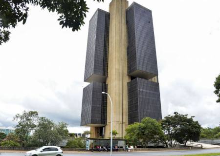 Mercado financeiro eleva estimativa de inflação este ano para 3,29%