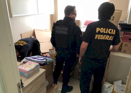 Valor de cartilhas foi superfaturado de R$ 400 mil para R$ 2,1 milhões