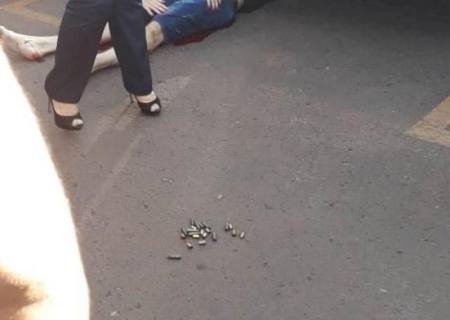 Ex-policial é morto na frente da família em estacionamento de shopping