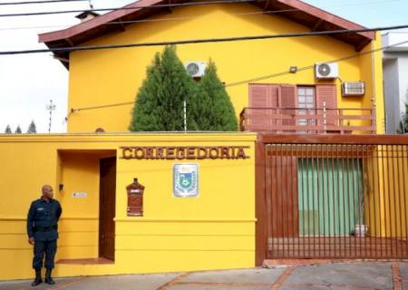 Corregedoria cumpre mandados de busca e prisão contra PMs corruptos