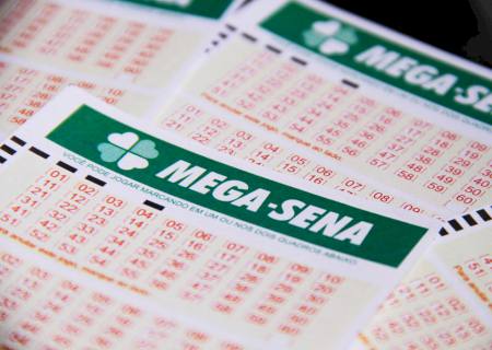 Mega-Sena acumula de novo e pode pagar R$ 120 milhões