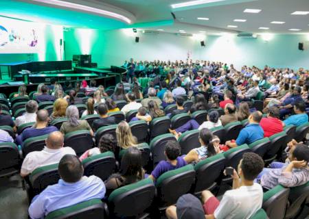 Palestra de renome apresenta ''jeito Copasul de ser'' à sociedade de Nova Andradina