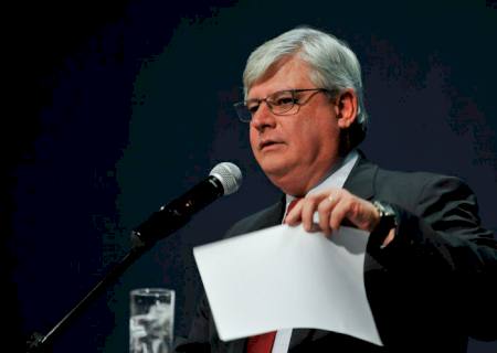 Ex-PGR PF fez operação de busca e apreensão na casa e escritório de Janot